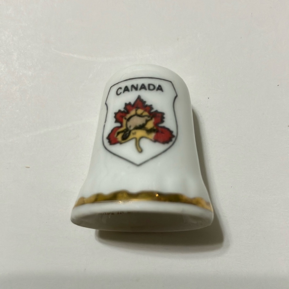 Thimble Sheer Elegance Fine Bone China Canada Made in England